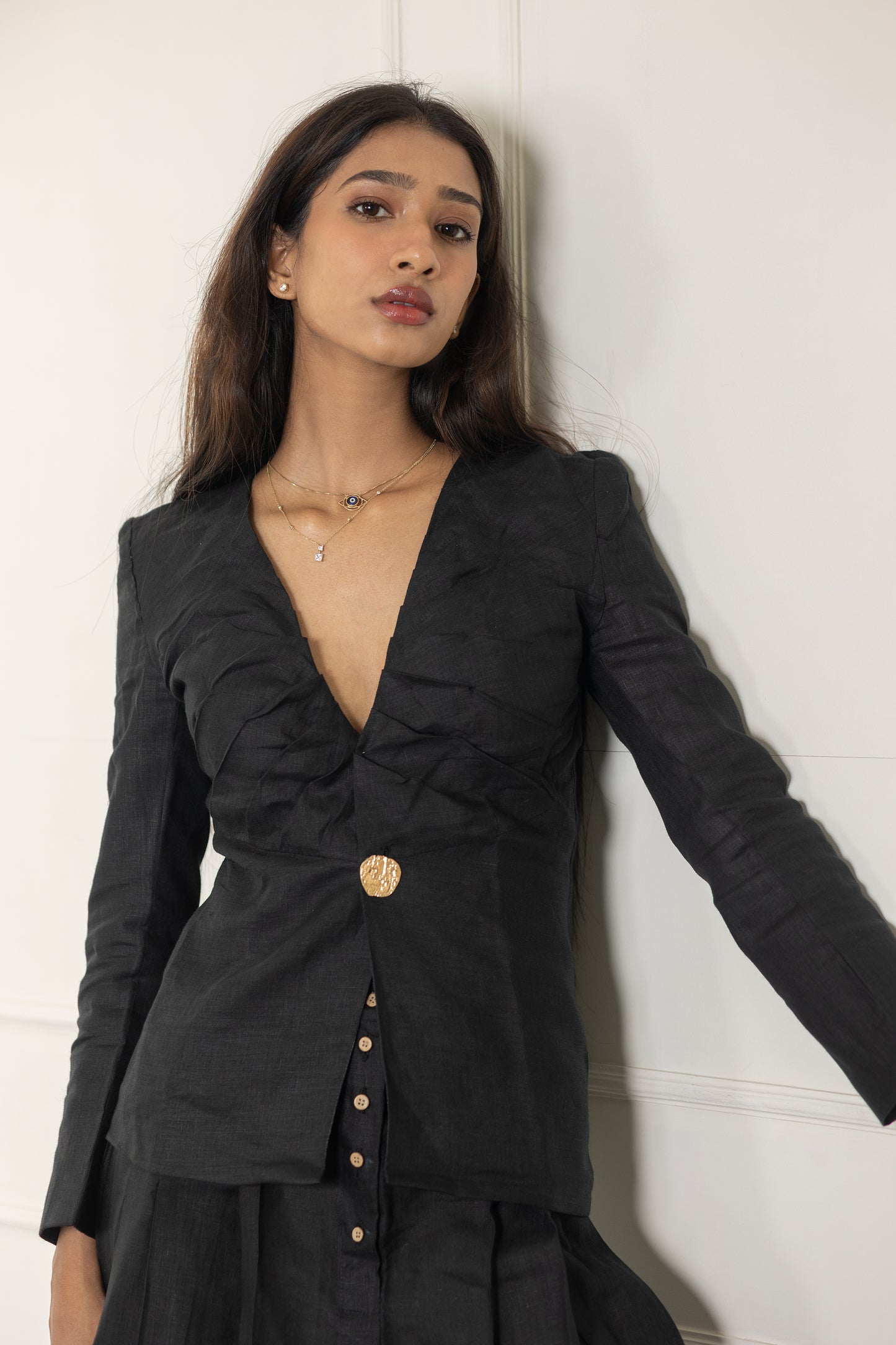 balck skirt and coat