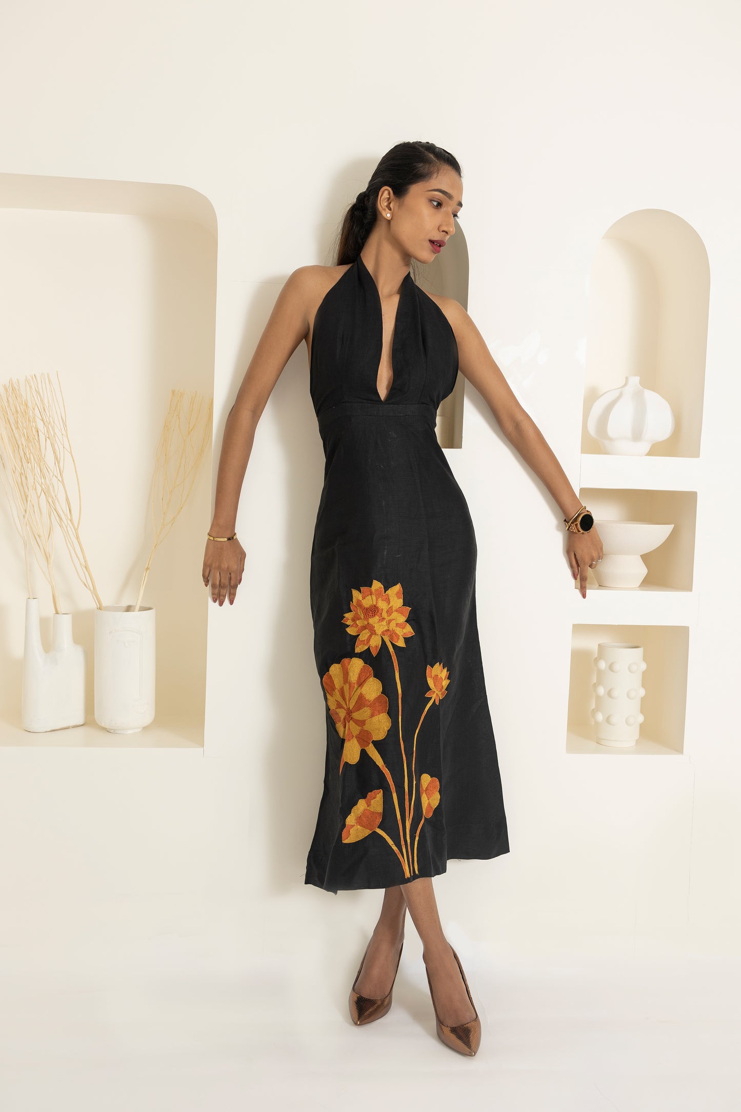 deep v neck with hand embroidery