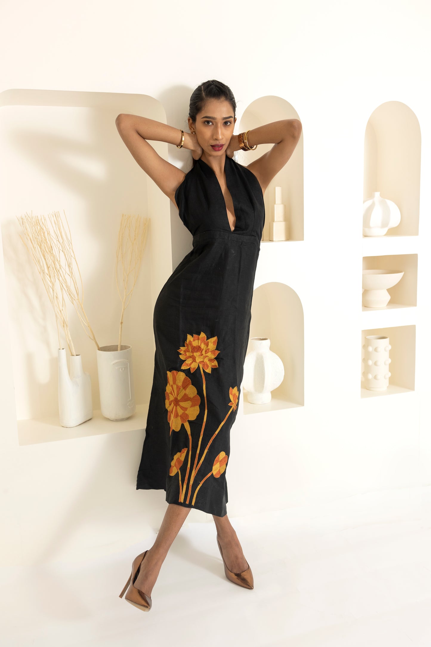 deep v neck with hand embroidery
