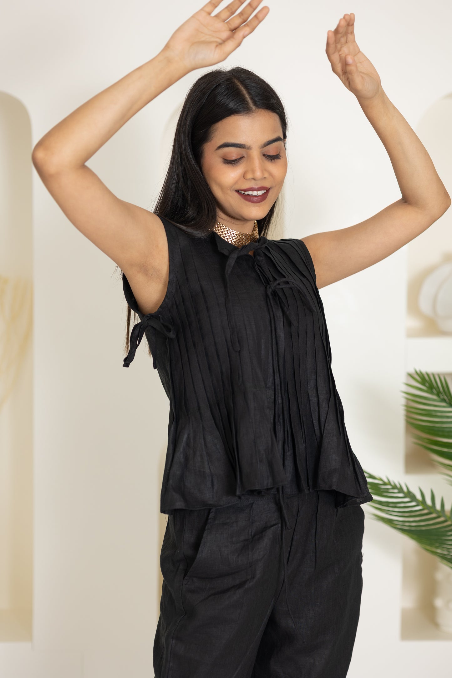 sleevless top and pant