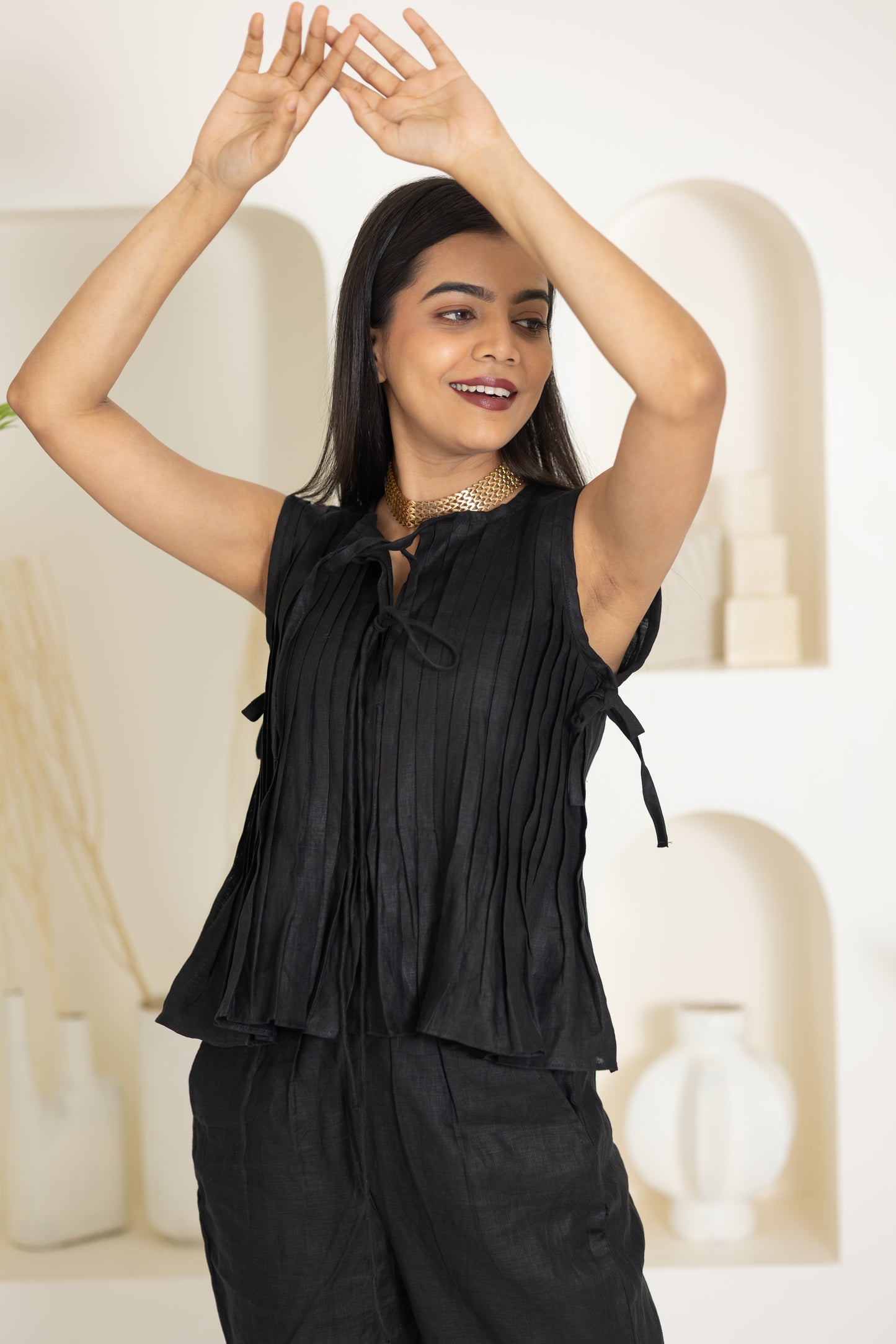 sleevless top and pant